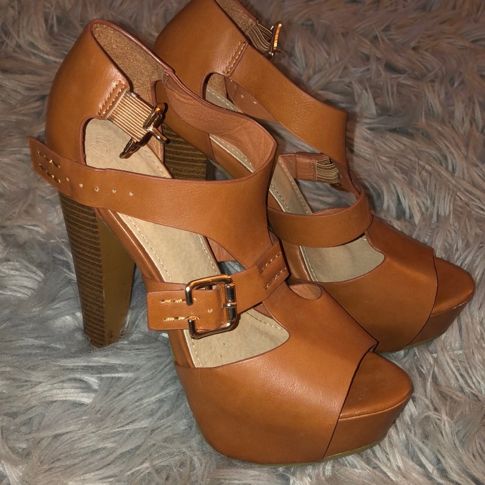 Cognac Sandal 🐻